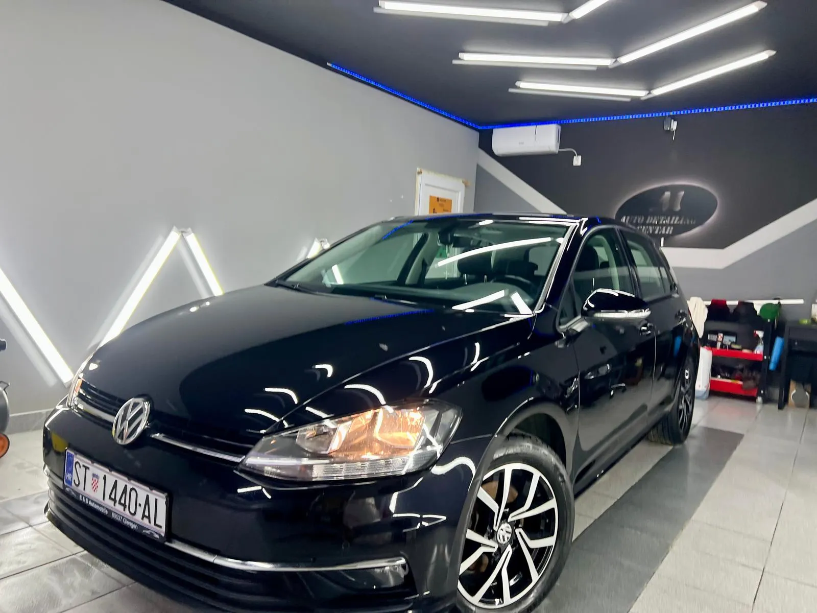 VW Golf 7 — kompletni detailing, rezultat 1